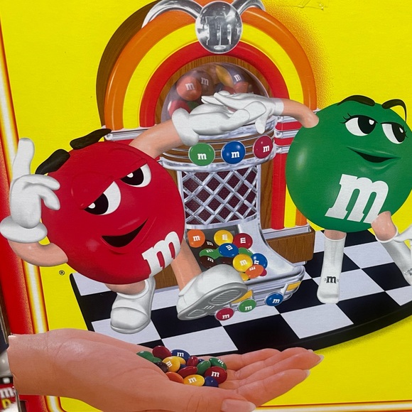 Vintage M&M Candy Dispenser – Late 90s/Early 2000s Collectible! - Picture 6 of 6